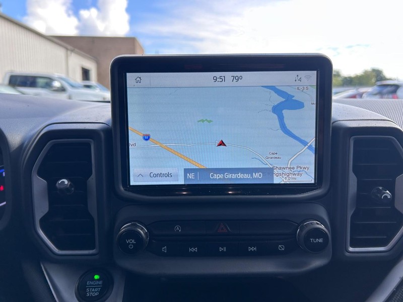 Ford Bronco Sport Vehicle Full-screen Gallery Image 15