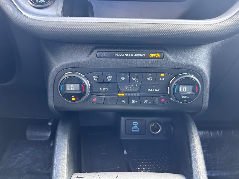 Ford Bronco Sport Vehicle Full-screen Gallery Image 16