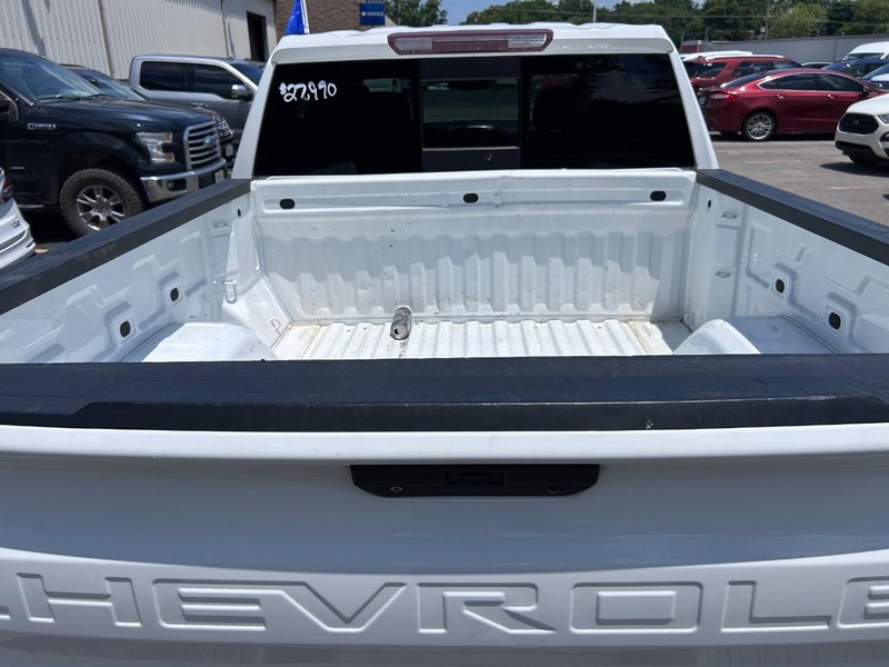 Chevrolet Silverado 1500 Vehicle Full-screen Gallery Image 07