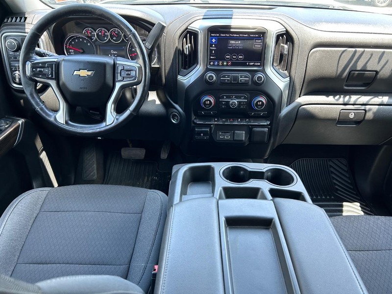 Chevrolet Silverado 1500 Vehicle Full-screen Gallery Image 10