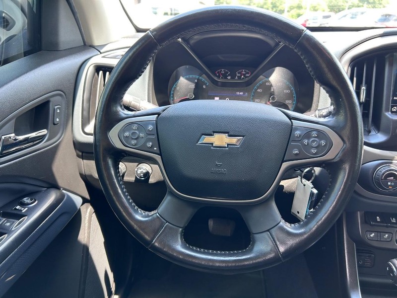 Chevrolet Colorado Vehicle Full-screen Gallery Image 11