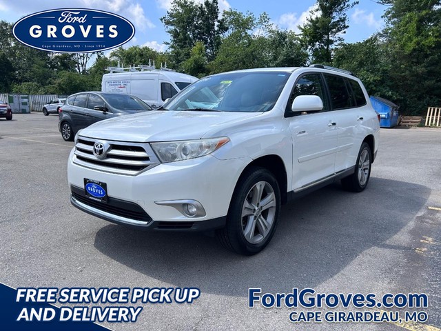 2013 Toyota Highlander Limited at Ford Groves in Cape Girardeau MO