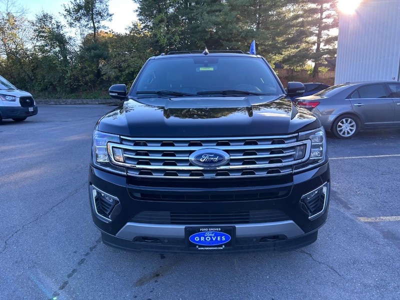 Ford Expedition Vehicle Full-screen Gallery Image 02