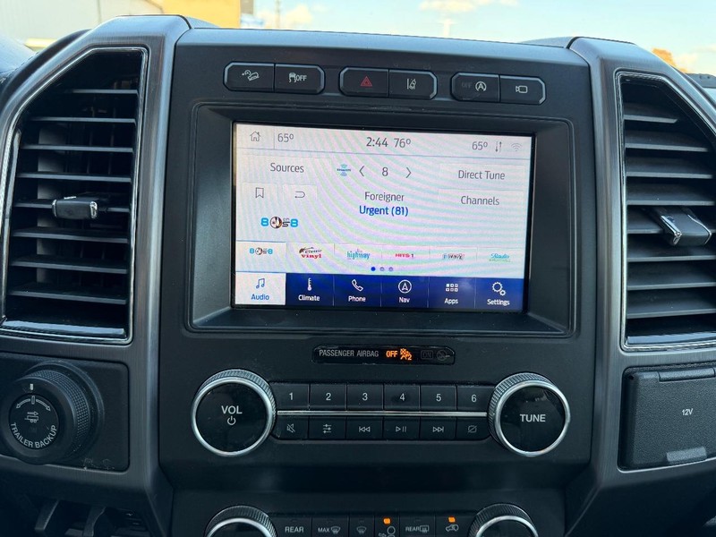 Ford Expedition Vehicle Full-screen Gallery Image 19