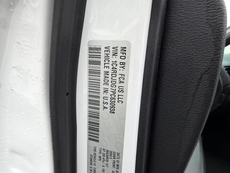 Dodge Durango Vehicle Full-screen Gallery Image 25