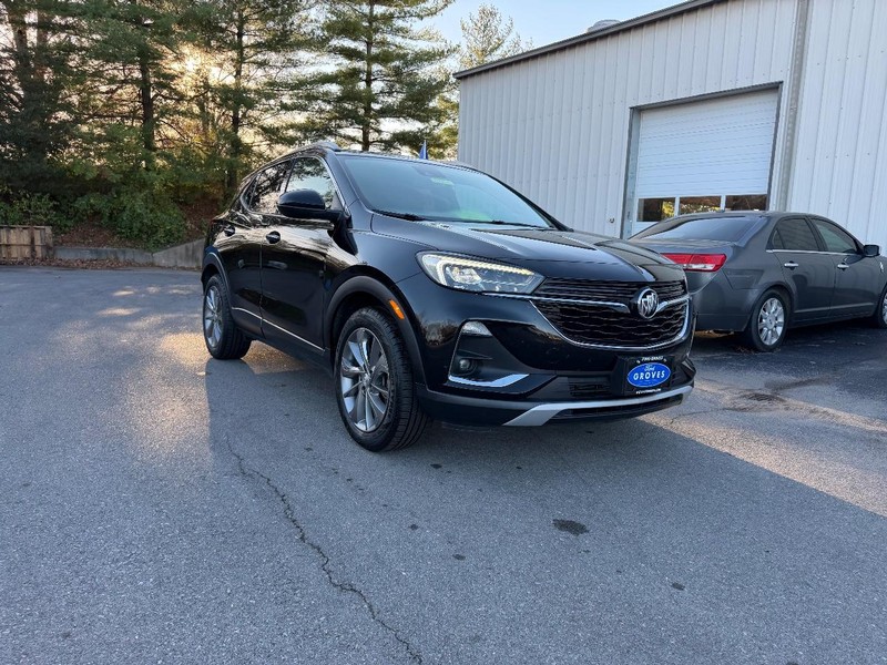 Buick Encore GX Vehicle Full-screen Gallery Image 03