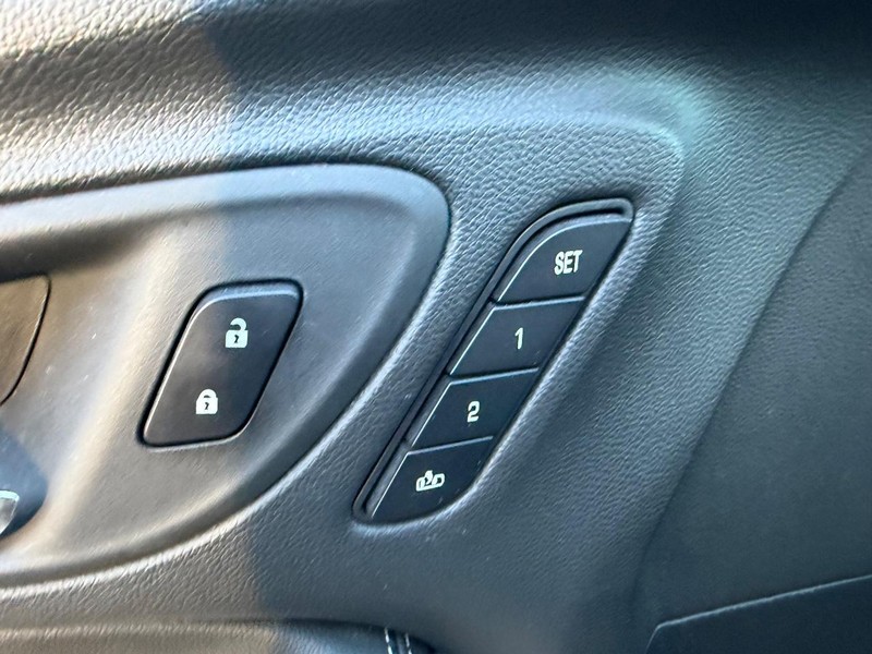 Buick Encore GX Vehicle Full-screen Gallery Image 21