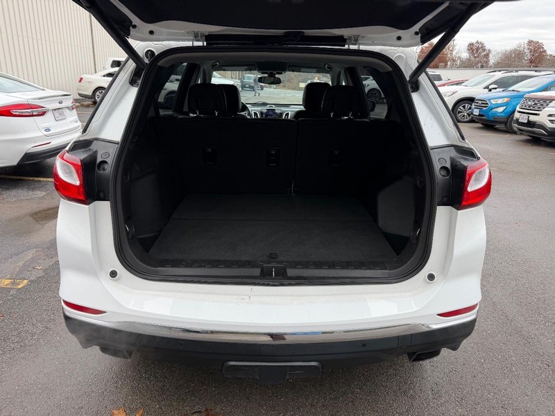 Chevrolet Equinox Vehicle Full-screen Gallery Image 07