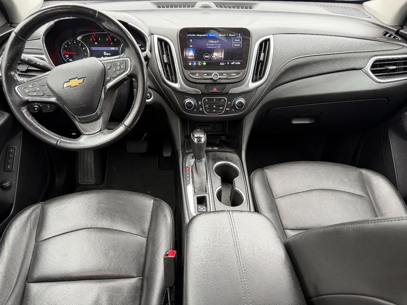 Chevrolet Equinox Vehicle Full-screen Gallery Image 11