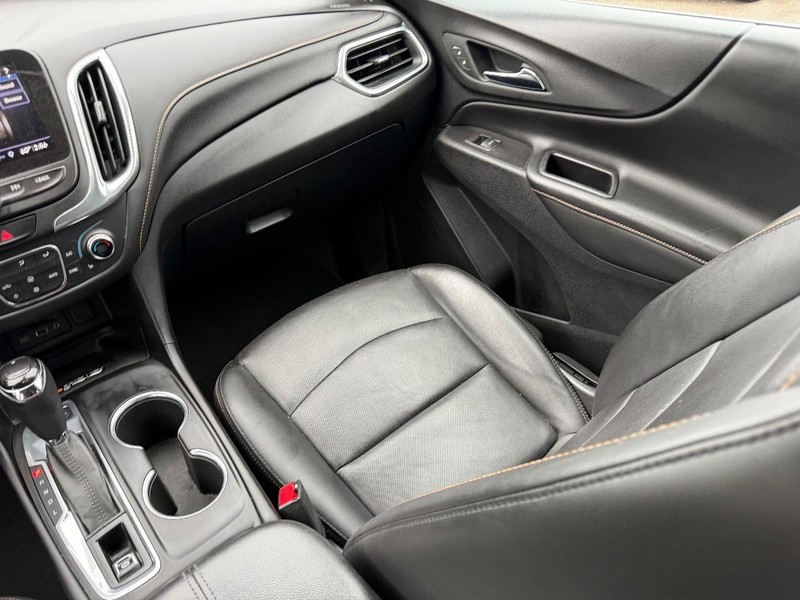 Chevrolet Equinox Vehicle Full-screen Gallery Image 18