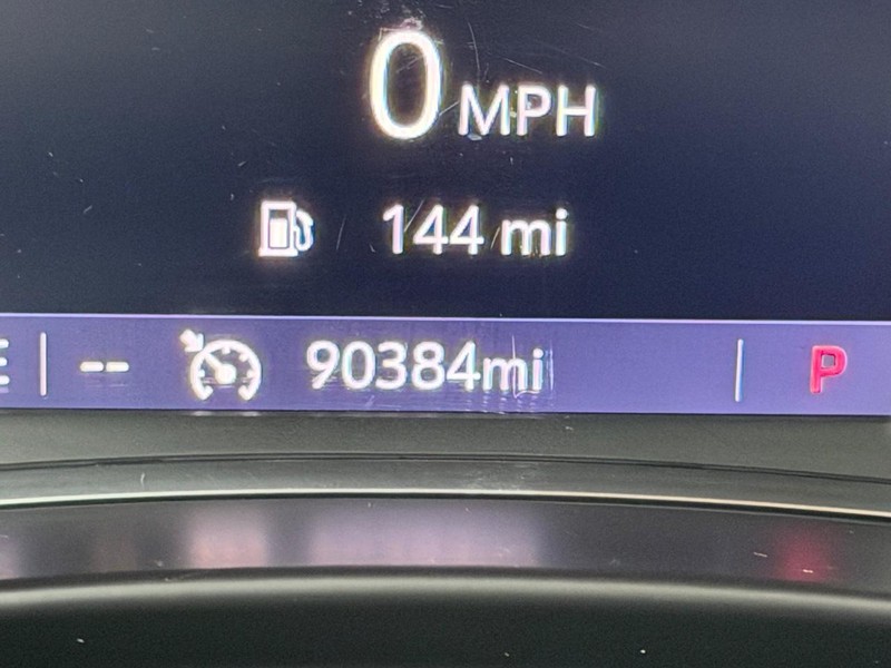 Chevrolet Equinox Vehicle Full-screen Gallery Image 22