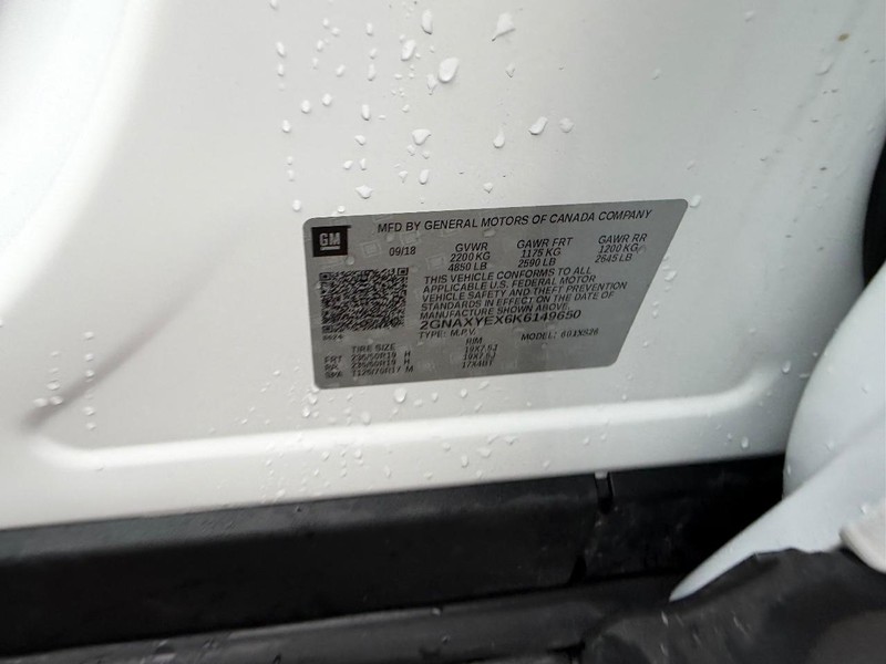 Chevrolet Equinox Vehicle Full-screen Gallery Image 24