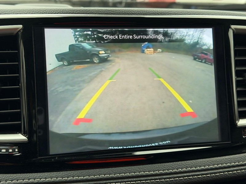 Chrysler Pacifica Vehicle Full-screen Gallery Image 26