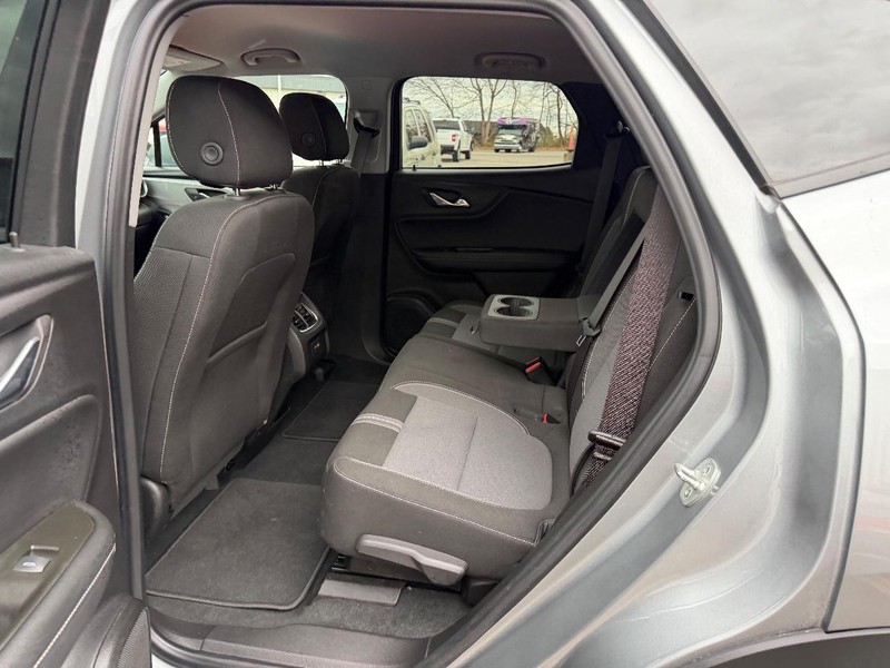 Chevrolet Blazer Vehicle Full-screen Gallery Image 10