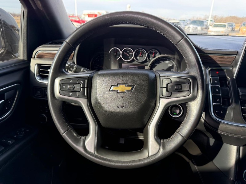 Chevrolet Tahoe Vehicle Full-screen Gallery Image 14