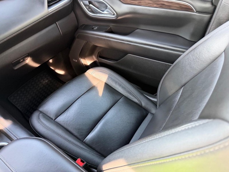 Chevrolet Tahoe Vehicle Full-screen Gallery Image 20