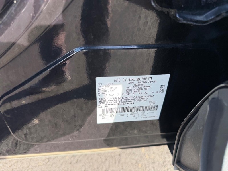 Ford Edge Vehicle Full-screen Gallery Image 22