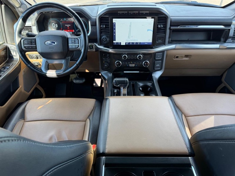 Ford F-150 Vehicle Full-screen Gallery Image 10