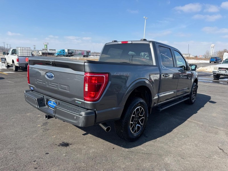 Ford F-150 Vehicle Full-screen Gallery Image 05