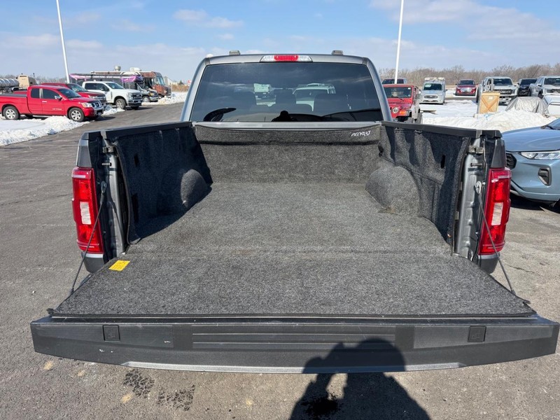 Ford F-150 Vehicle Full-screen Gallery Image 07