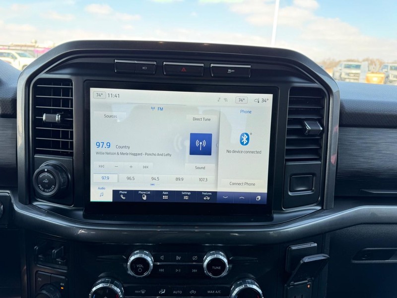 Ford F-150 Vehicle Full-screen Gallery Image 15