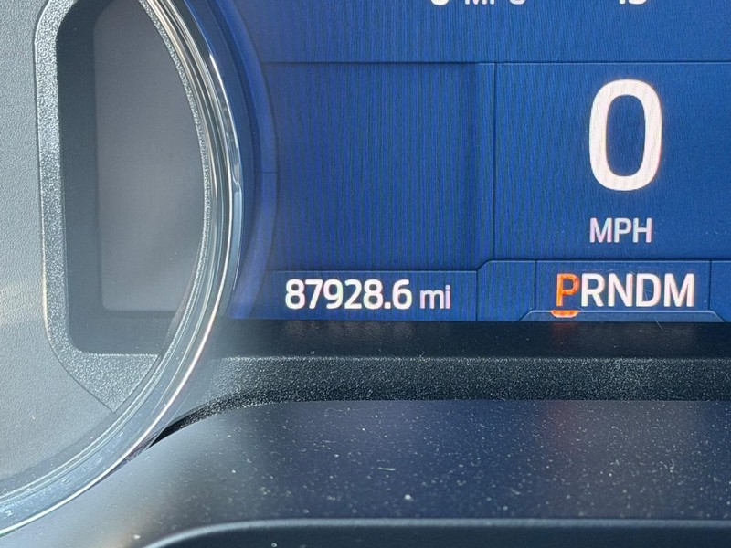 Ford F-150 Vehicle Full-screen Gallery Image 20