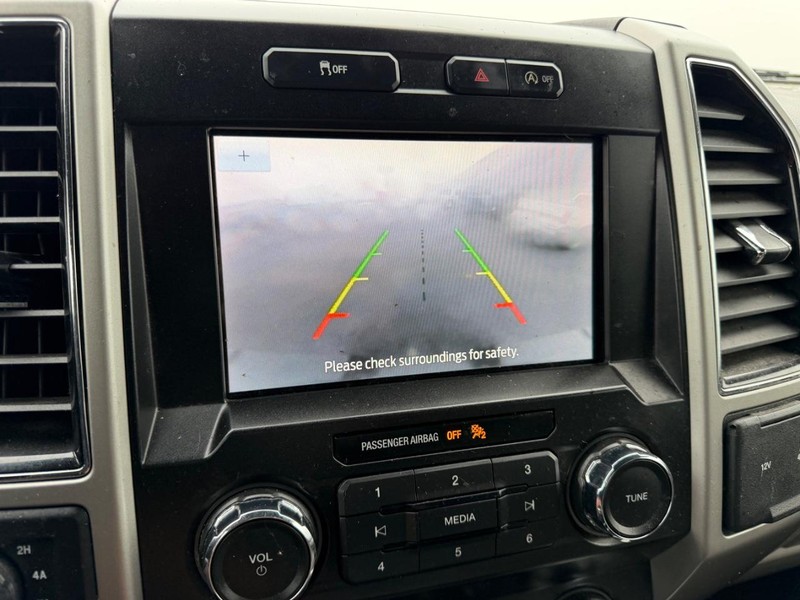 Ford F-150 Vehicle Full-screen Gallery Image 22