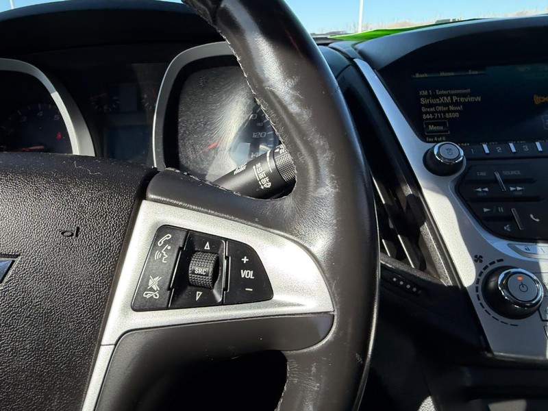 Chevrolet Equinox Vehicle Full-screen Gallery Image 15