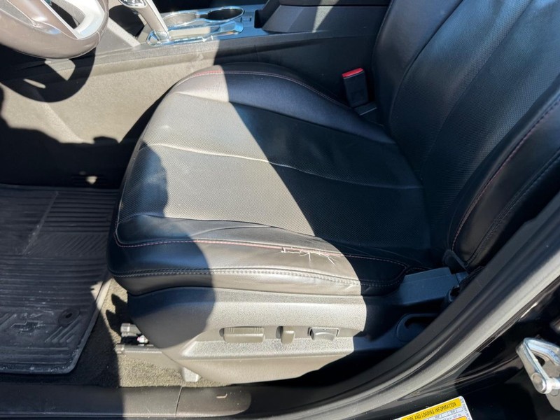 Chevrolet Equinox Vehicle Full-screen Gallery Image 21