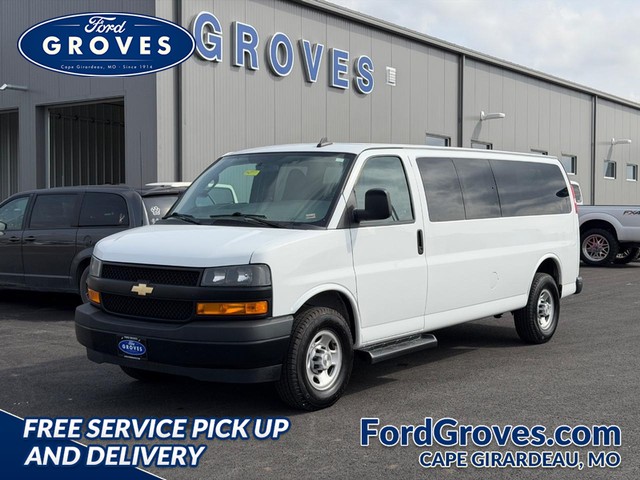 Cape Girardeau MO 2022 Chevrolet Express Passenger more details - chevrolet express passenger