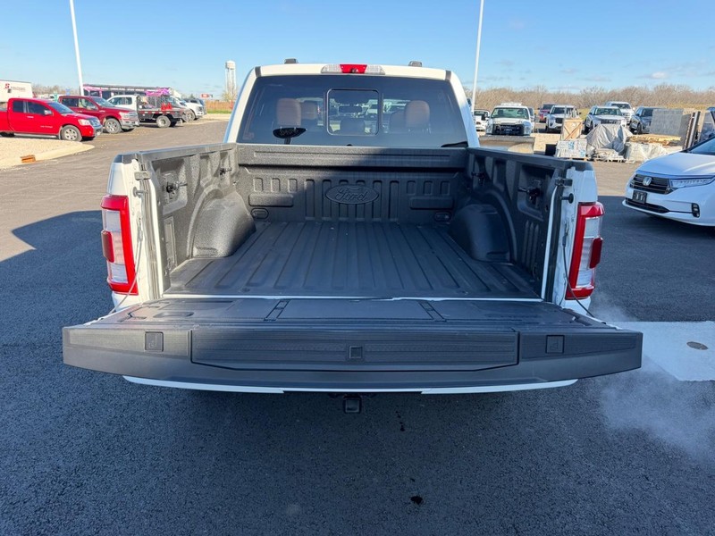 Ford F-150 Vehicle Full-screen Gallery Image 07