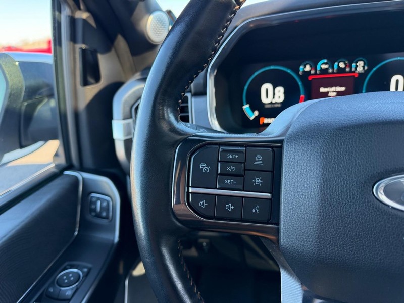 Ford F-150 Vehicle Full-screen Gallery Image 13