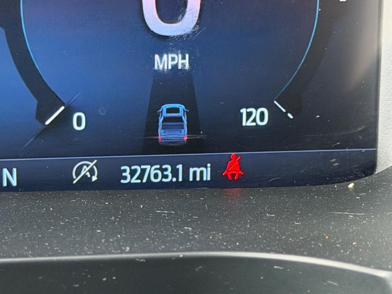 Ford F-150 Vehicle Full-screen Gallery Image 20