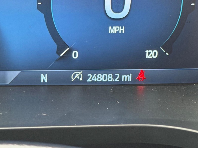 Ford F-150 Vehicle Full-screen Gallery Image 19