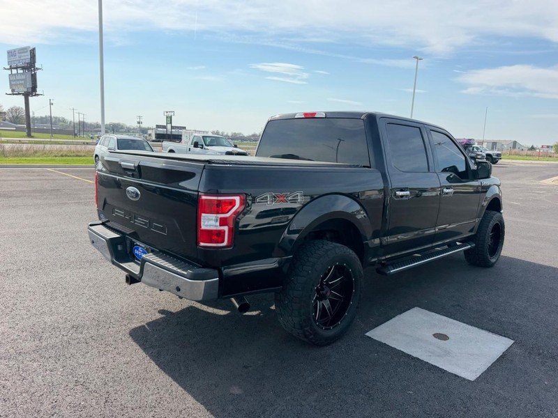 Ford F-150 Vehicle Full-screen Gallery Image 05