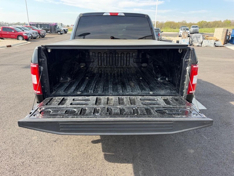 Ford F-150 Vehicle Full-screen Gallery Image 07