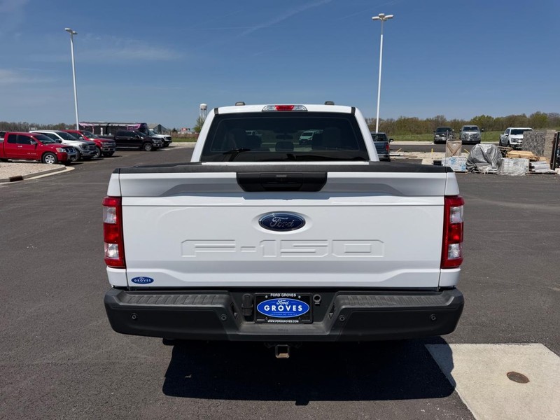 Ford F-150 Vehicle Full-screen Gallery Image 06