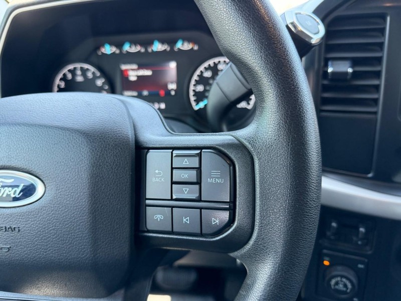 Ford F-150 Vehicle Full-screen Gallery Image 13