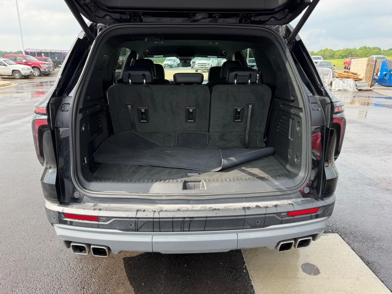 Chevrolet Traverse Vehicle Full-screen Gallery Image 07