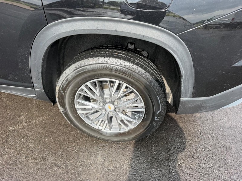 Chevrolet Traverse Vehicle Full-screen Gallery Image 09