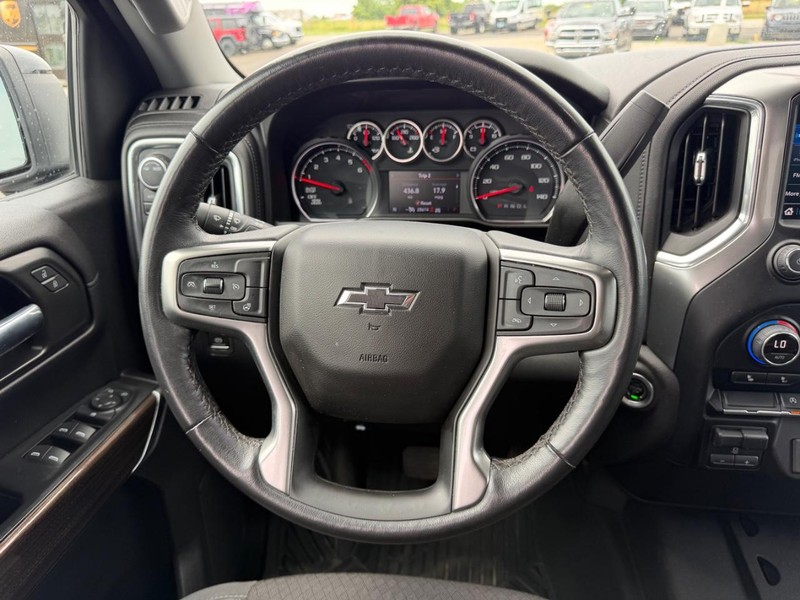 Chevrolet Silverado 1500 Vehicle Full-screen Gallery Image 11