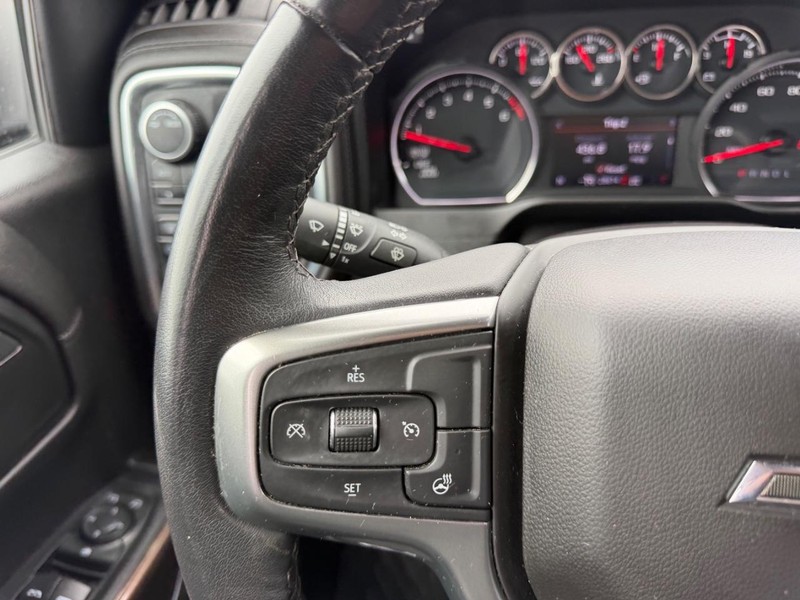 Chevrolet Silverado 1500 Vehicle Full-screen Gallery Image 12