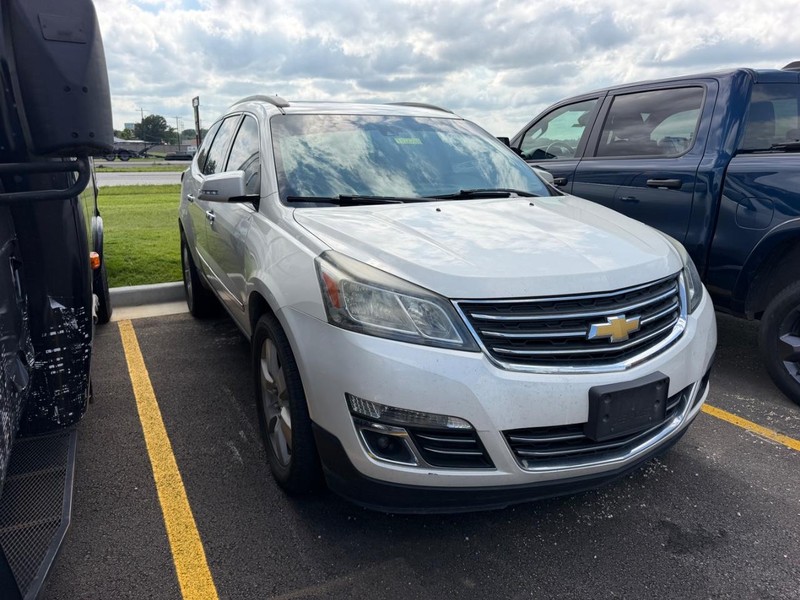 Chevrolet Traverse Vehicle Full-screen Gallery Image 02