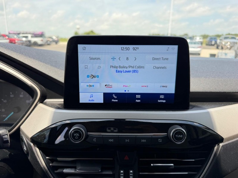 Ford Escape Vehicle Full-screen Gallery Image 14