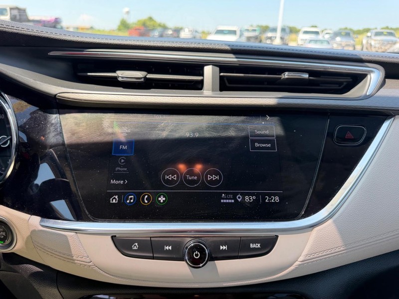 Buick Encore GX Vehicle Full-screen Gallery Image 14