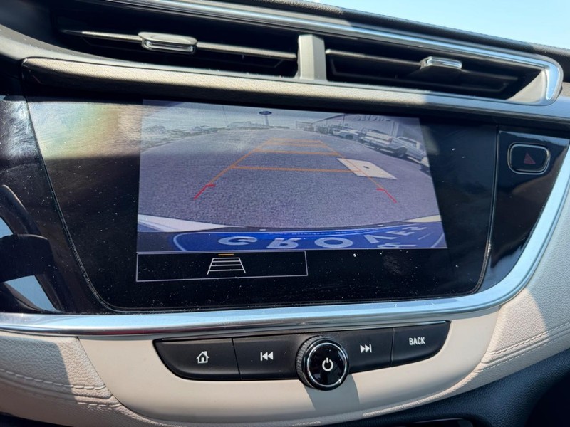 Buick Encore GX Vehicle Full-screen Gallery Image 21