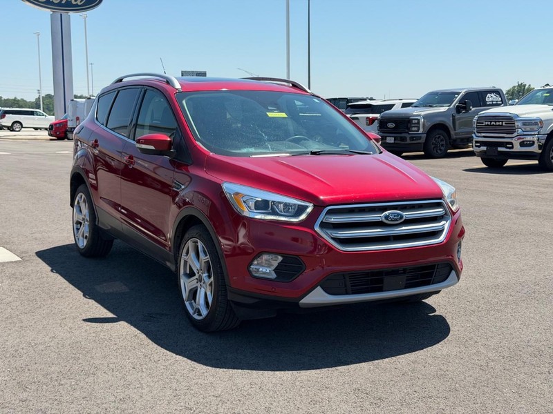 Ford Escape Vehicle Full-screen Gallery Image 03