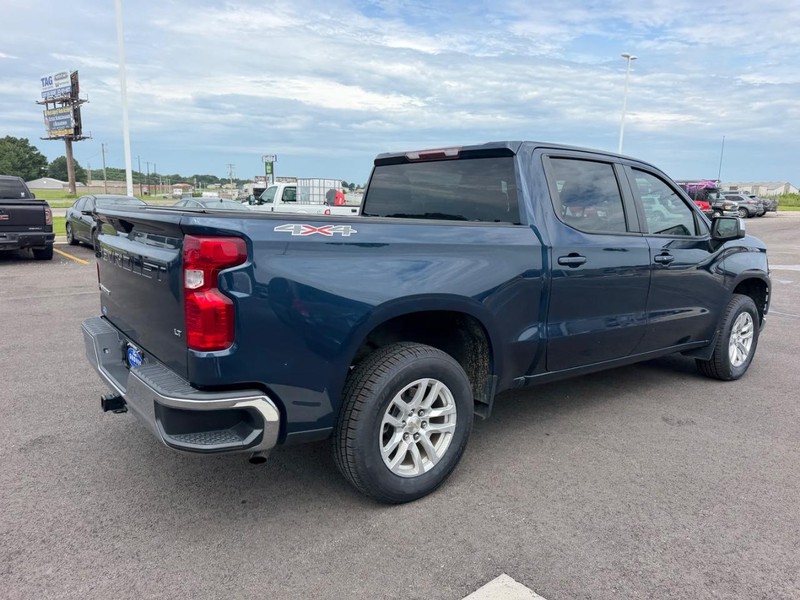Chevrolet Silverado 1500 Vehicle Full-screen Gallery Image 05