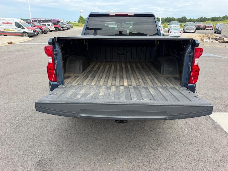Chevrolet Silverado 1500 Vehicle Full-screen Gallery Image 07