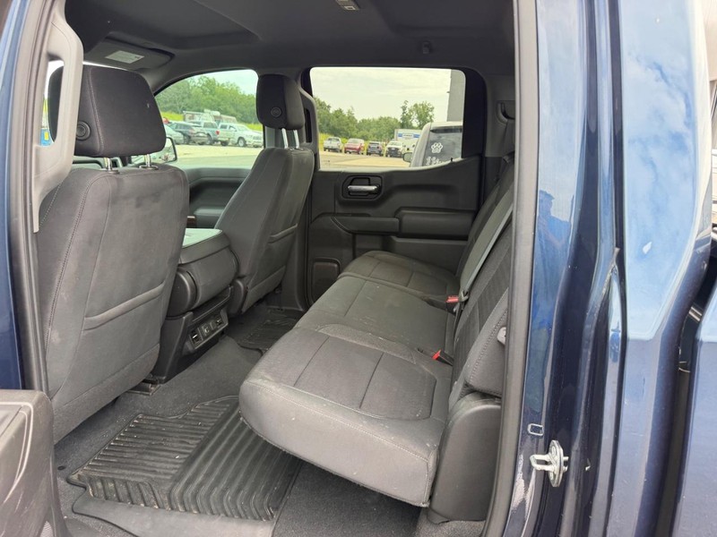 Chevrolet Silverado 1500 Vehicle Full-screen Gallery Image 09